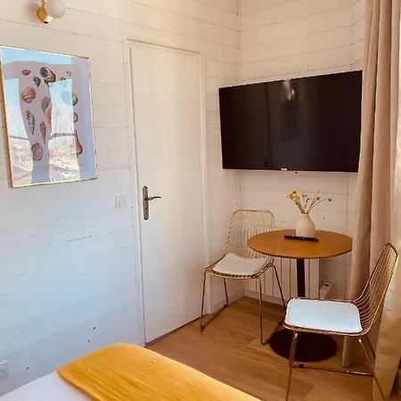 Otel Le Britannic - Centre Gare-