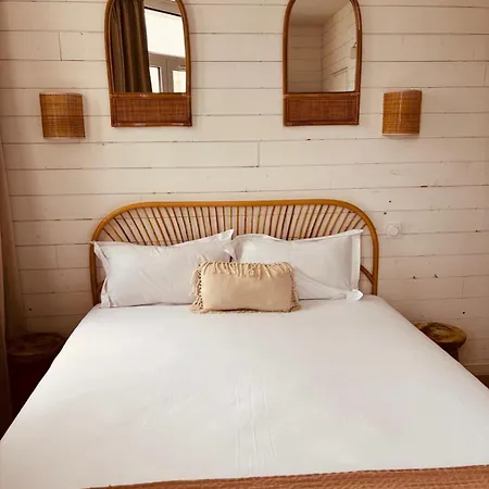 Le Britannic - Centre Gare- Otel 2*
