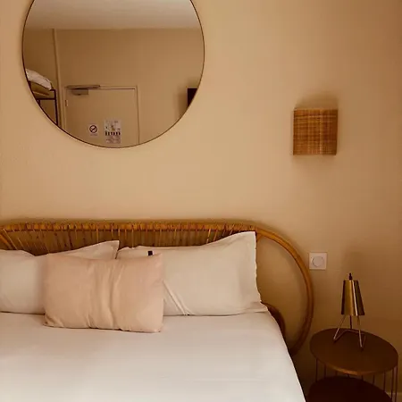 Otel Le Britannic - Centre Gare- 2*