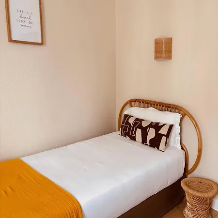 Otel Le Britannic - Centre Gare- 2*